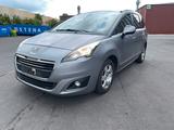 Peugeot 5008 Style - Peugeot 5008: Style