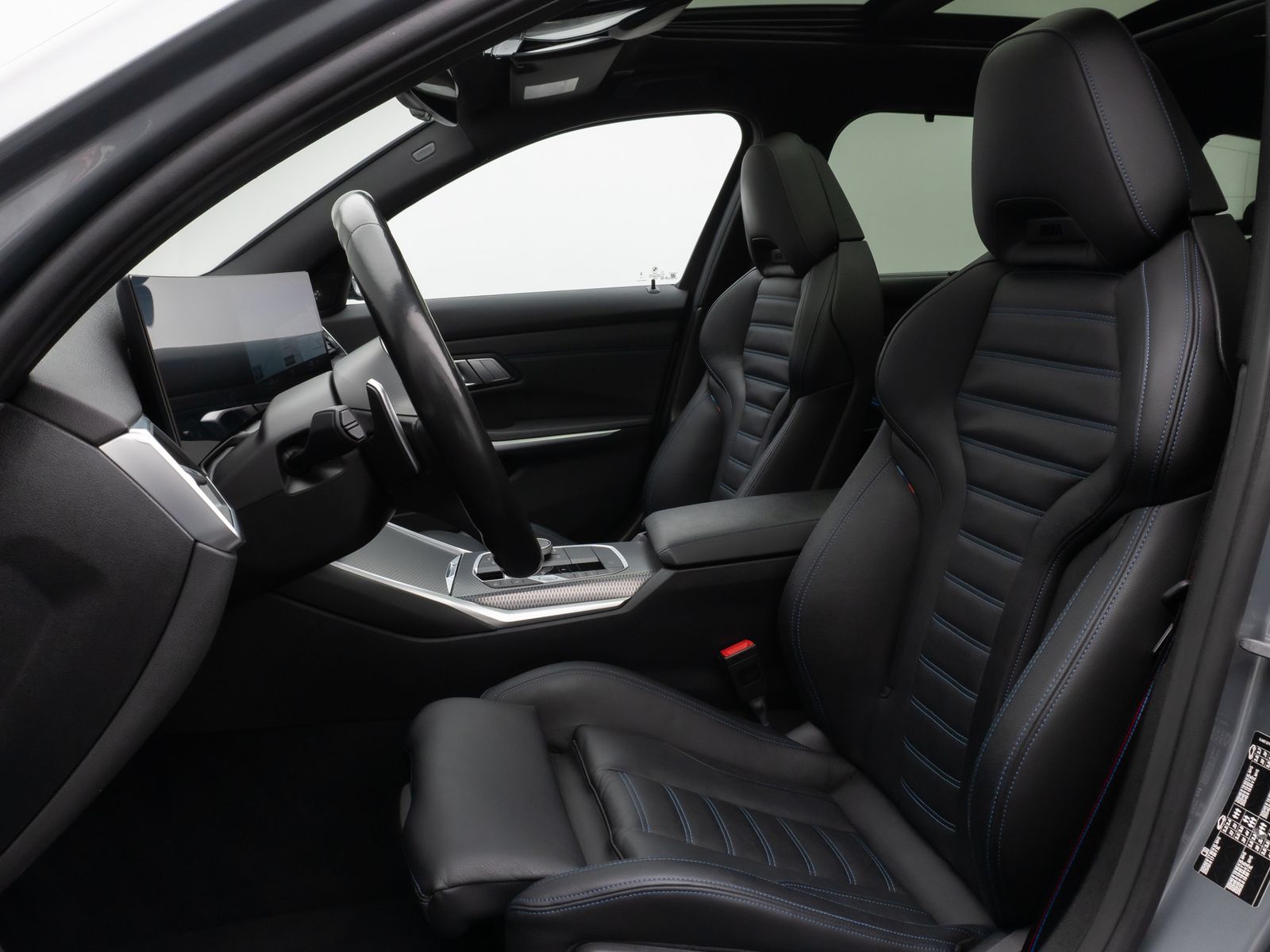 Fahrzeugabbildung BMW 330d M Sport Pro Panorama Kamera DAB H/K HUD