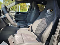 VW Tiguan R-Line 2.0 TDI 193PS 4Motion #AHK #PANO VW Tiguan R-Line 2.0 TDI 193PS 4Motion #AHK #PANO