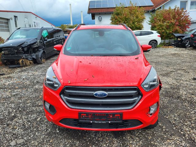 Ford Kuga 2,0 TDCi 4x4 132kW ST-Line