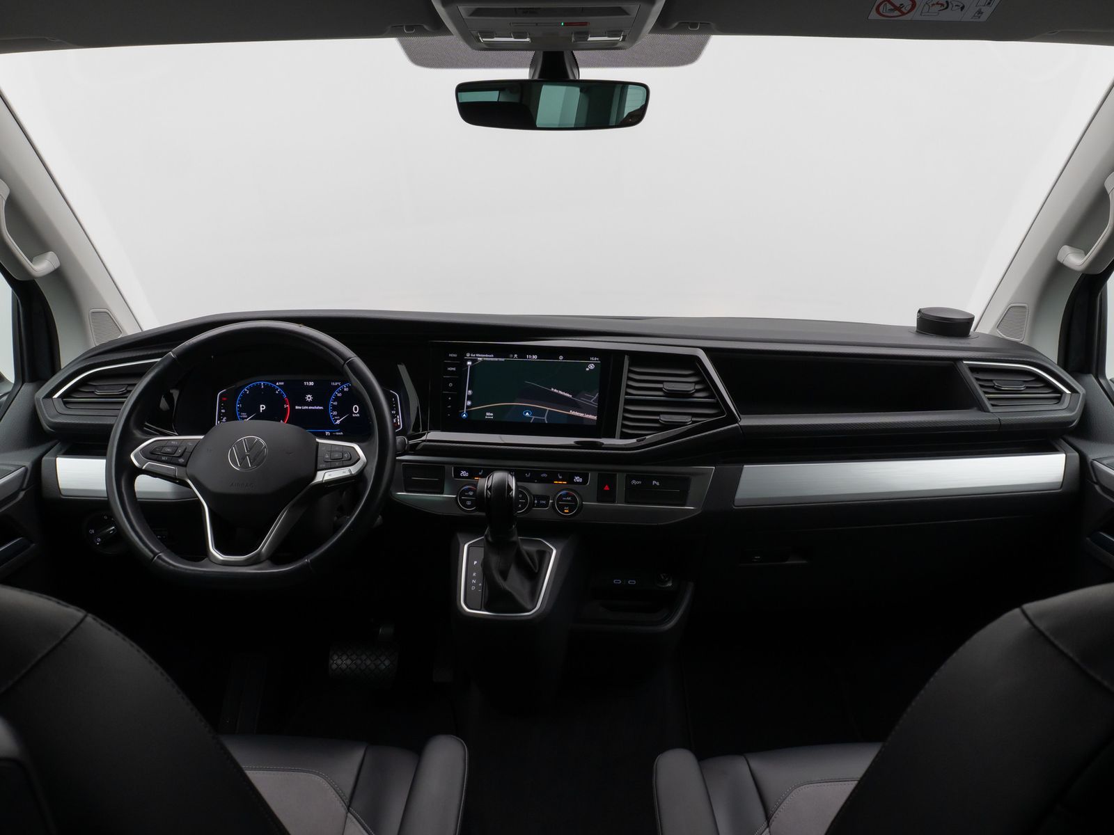 Fahrzeugabbildung Volkswagen T6 Multivan Kamera DAB Standheizung Navi Tempo