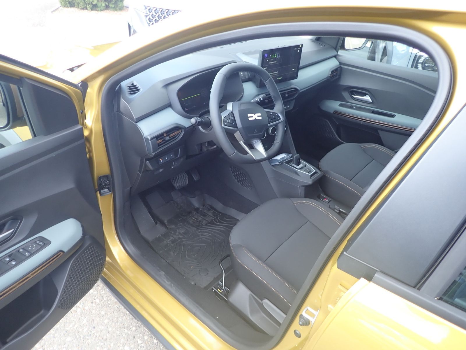 Fahrzeugabbildung Dacia Sandero Stepway Extreme Eco-G 120 auto