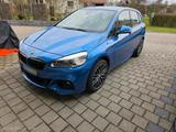 BMW 225i xDrive Active Tourer mit M Sportp... - BMW 225 Benziner Gebrauchtwagen