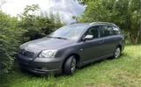 Toyota Avensis 2,0L - Toyota Avensis aus 2004: Kombi