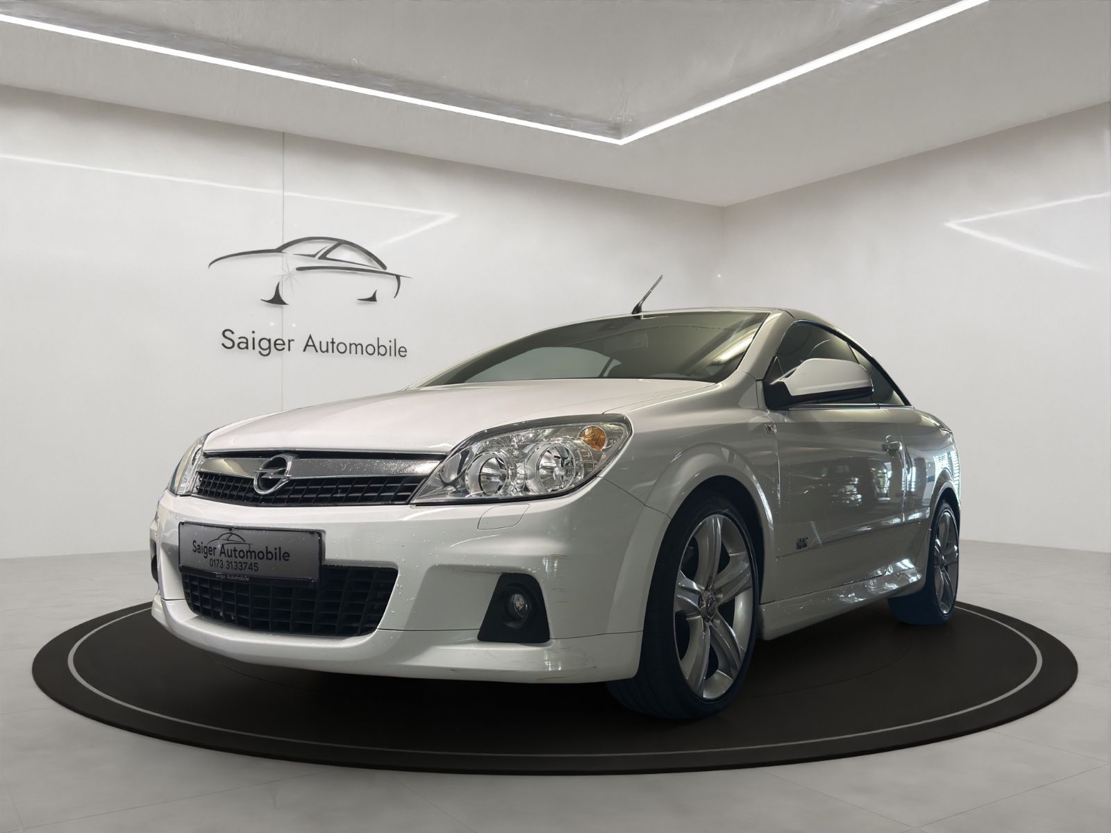 Opel Astra H Twin Top OPC Line