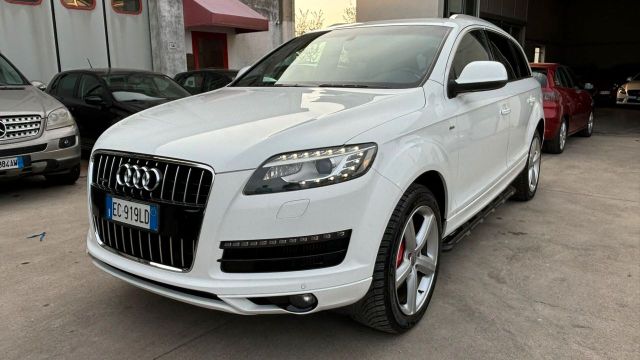 Audi Q7 3.0 V6 TDI 240 CV clean diesel quattro t