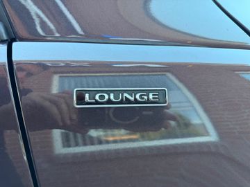 Volkswagen Tiguan - 10
