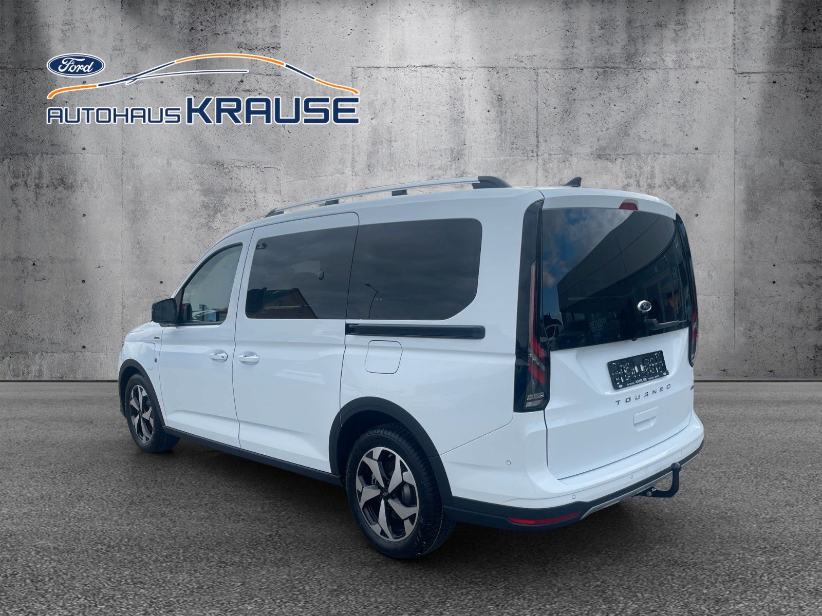 Fahrzeugabbildung Ford Grand Tourneo Connect PHEV Active