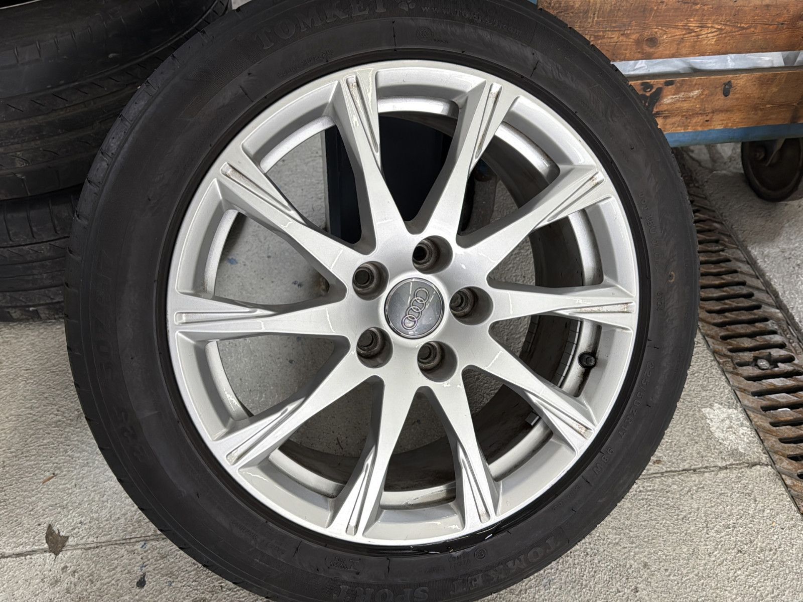 Fahrzeugabbildung Audi A4 Avant 35 TDI / AHK /