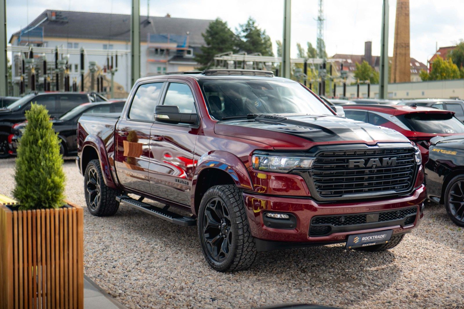 Fahrzeugabbildung Dodge RAM 5.7 V8 HEMI 4x4 LIMITED NightEdition Offroad