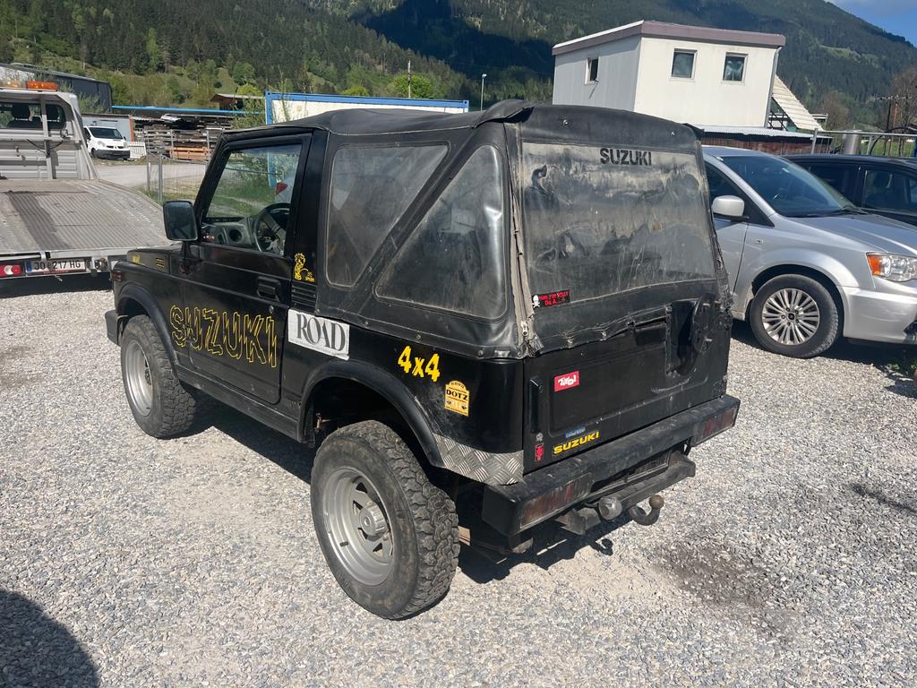 Suzuki SJ Samurai