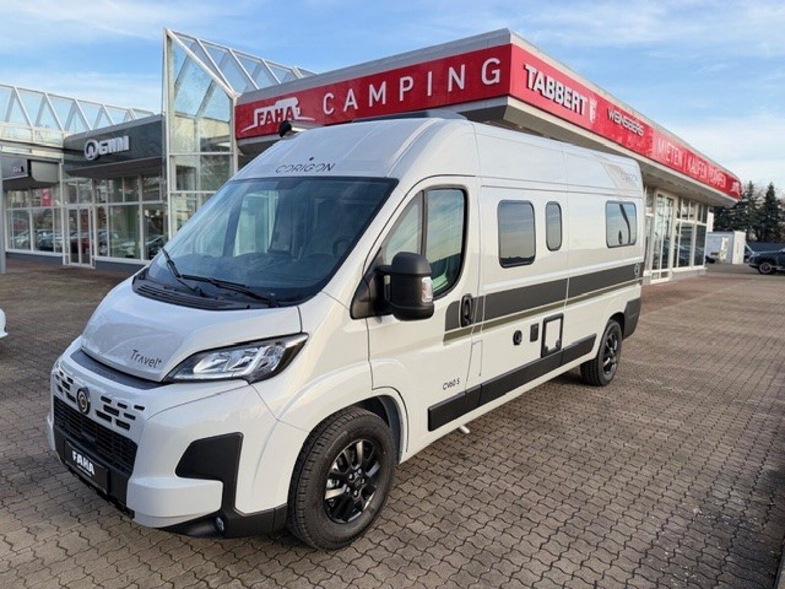 Fahrzeugabbildung CORIGON CV 60 S Solar Markise Travel+ by Hymer