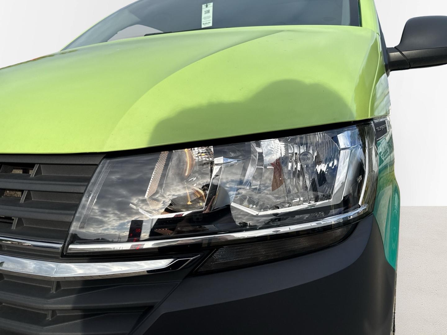 Volkswagen T6.1 Transporter Kombi 2.0 TDI 5-Gang Navi Klima