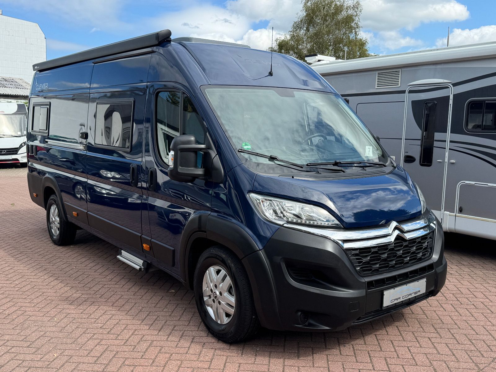 Vehicle image Pössl RUNNER 636 INDIVIDUAL ROOM CLIMATE AHK