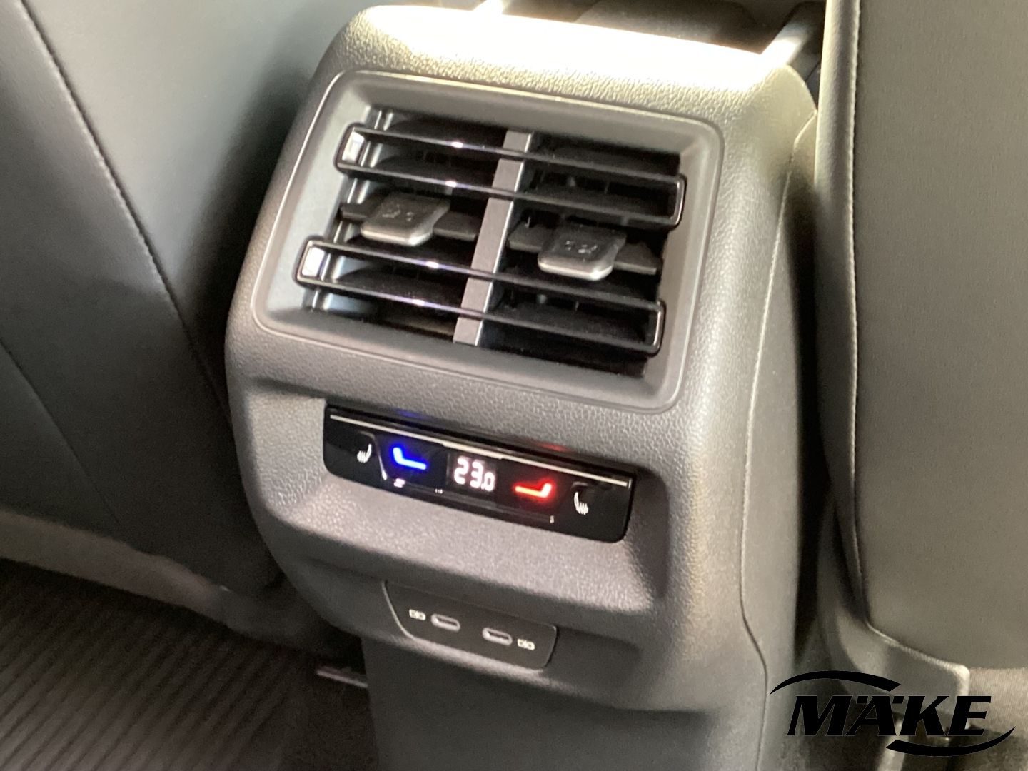 Tayron BLACK ST. 1.5 eHybrid DSG AHZV IQ.L LEDER