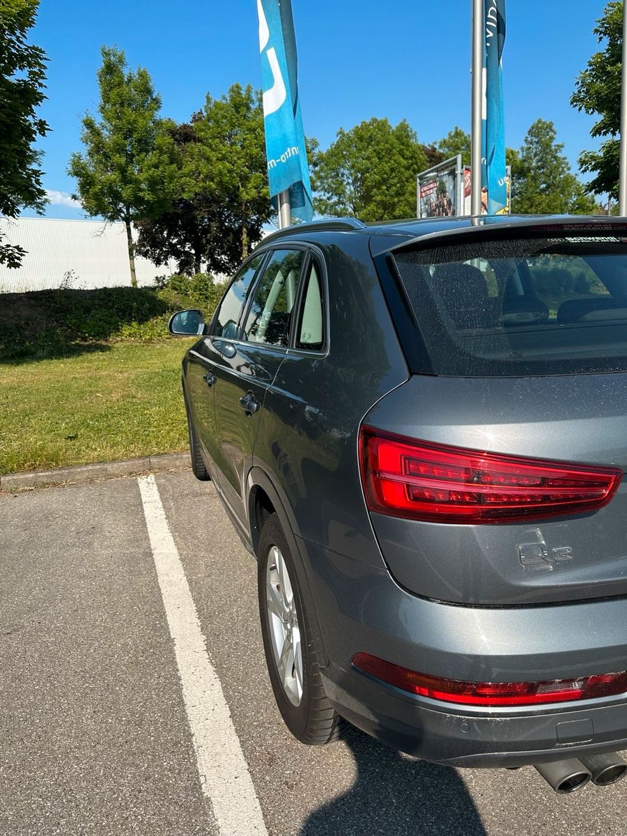 AUDI Audi Q3 Sportline