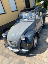 Citroën 2 CV - graue Citroën 2 CV
