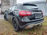 Mercedes-Benz GLA 180 scheckheftg. Automatik  - Mercedes-Benz GLA 180 aus 2018