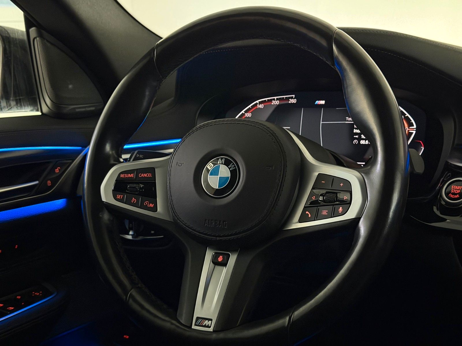 Fahrzeugabbildung BMW 630d GT xDrive M SPORT/LASER/HuD/PANO/AHK/STHZ