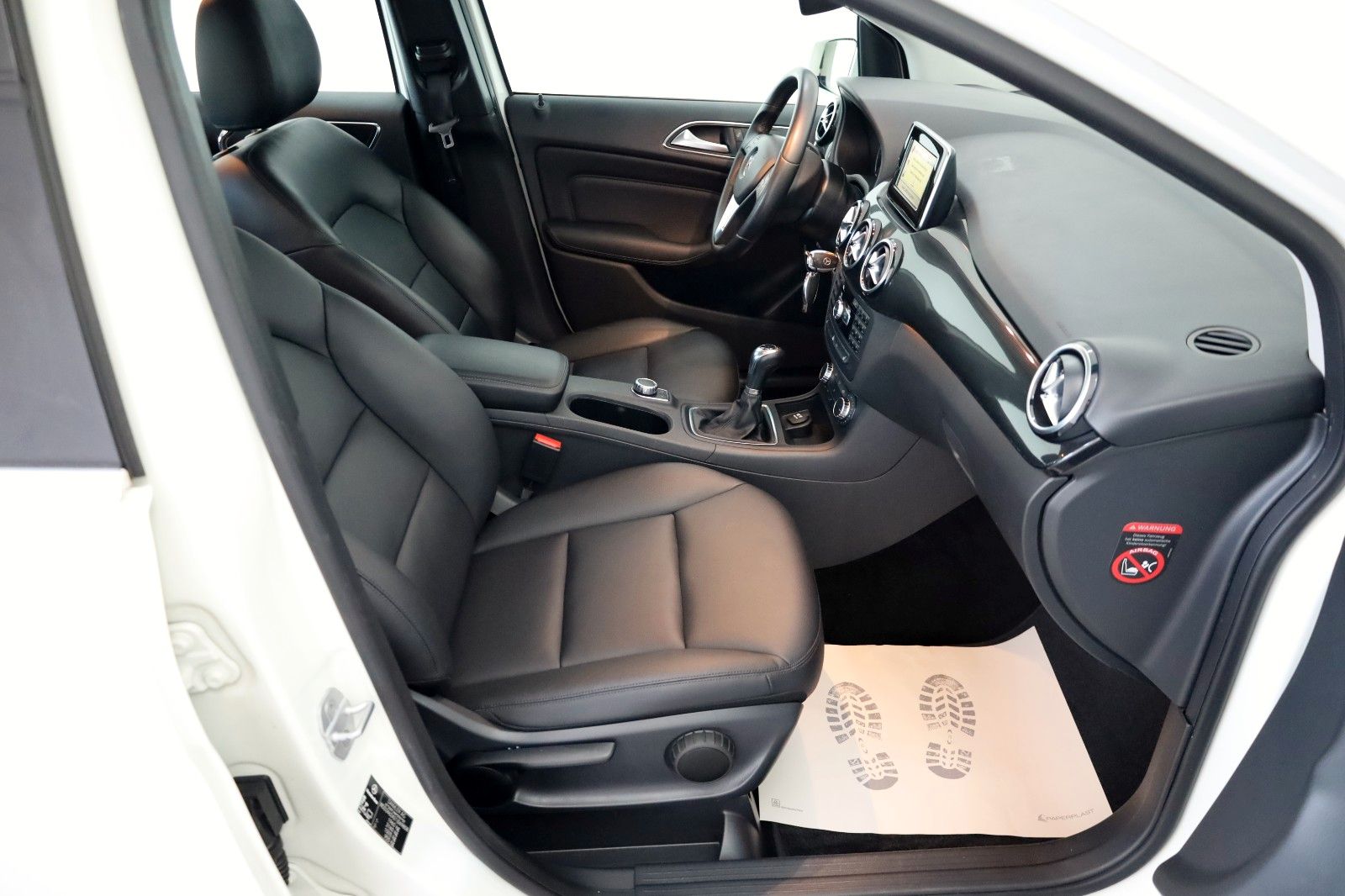 Fahrzeugabbildung Mercedes-Benz B 180 Leder,Navi,Xenon,SH,PDC,SR+WR
