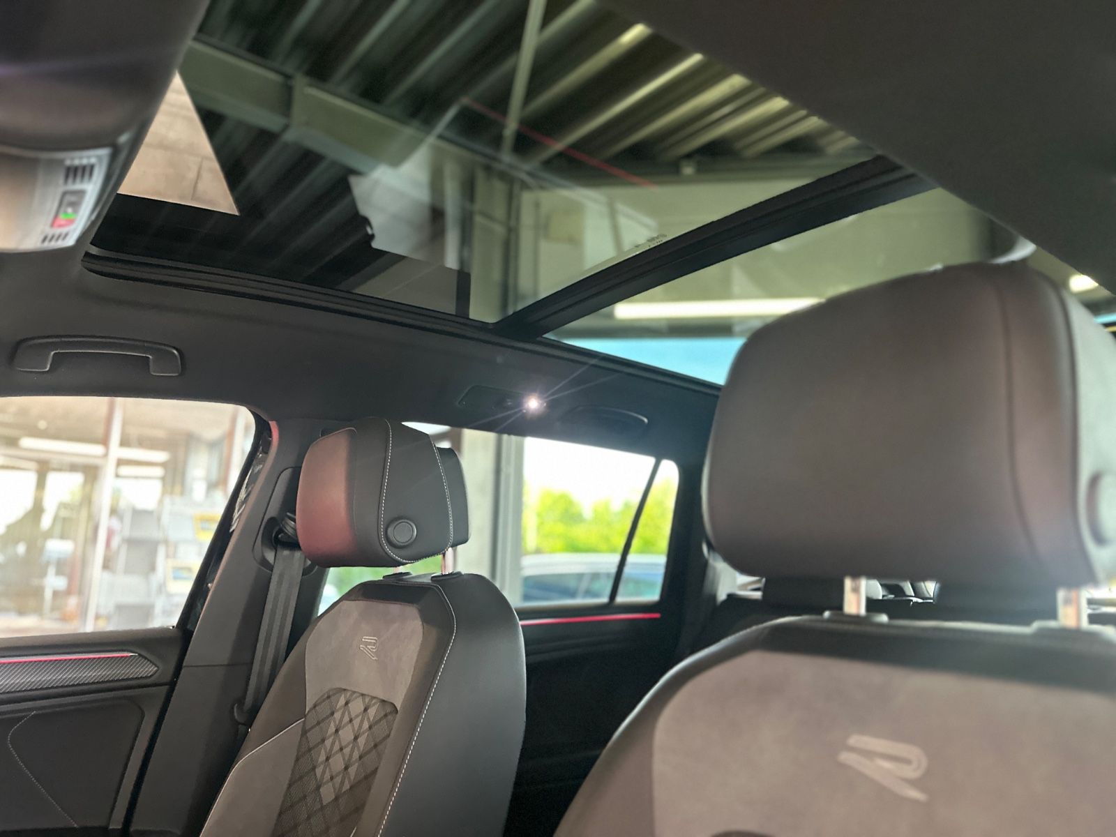 Volkswagen Tiguan Allspace R-LINE 4MOTION PANO KAMERA 7-Si foto 16