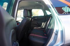 Fahrzeugabbildung Opel Crossland GS Line Autm. Kamera Carplay Navi SHZ