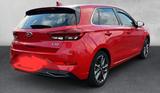Hyundai i30 1.6 CRDi 100kW Hybrid Prime, 8-Fach bereift