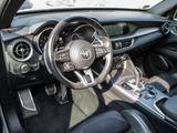 Alfa Romeo Stelvio Veloce Allrad AD El. Fondsitzverst. Navi - silberne Alfa Romeo Stelvio