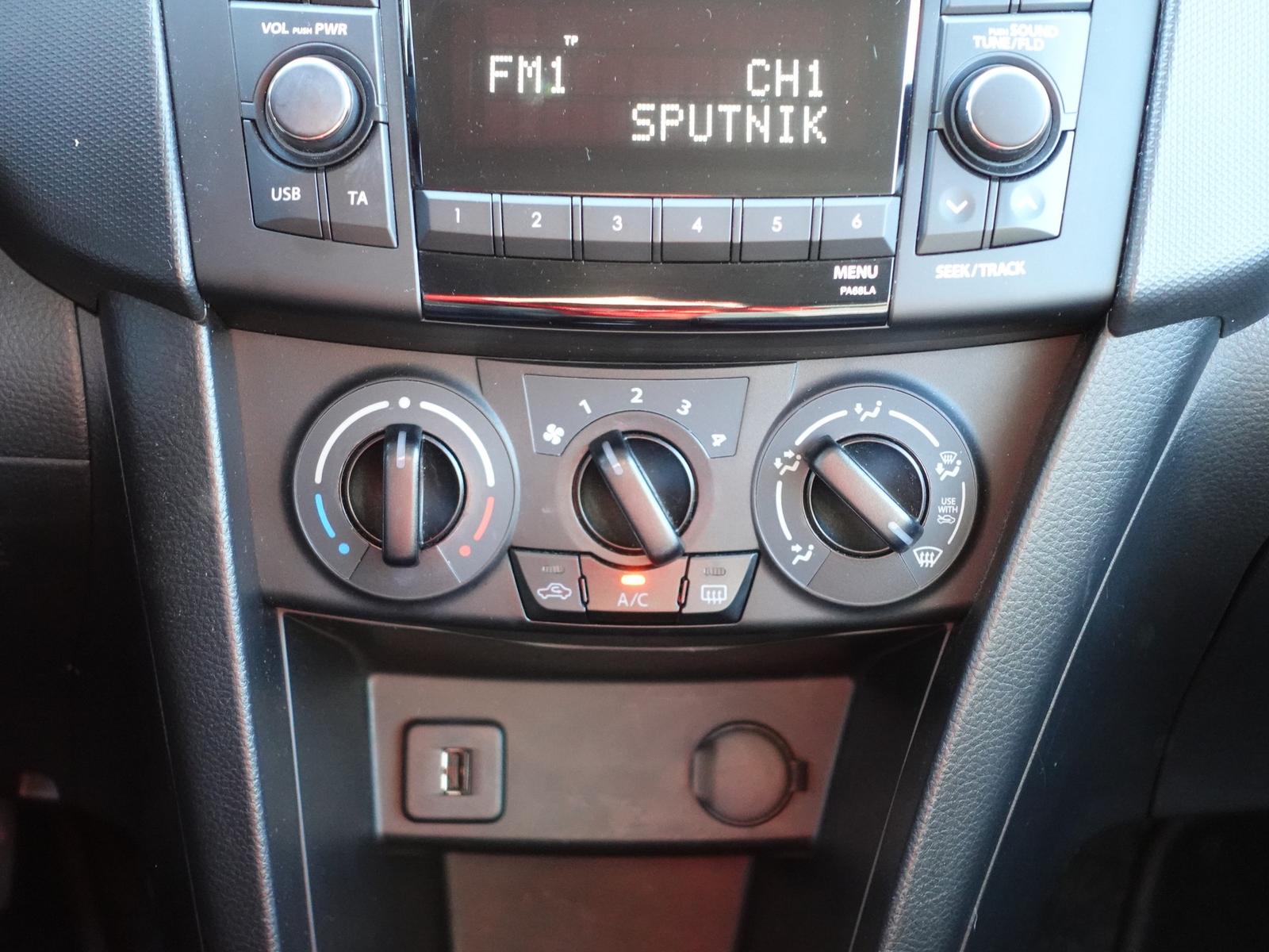 Suzuki Swift 1.2 Club Klima Sitzheizung Tempomat PDC