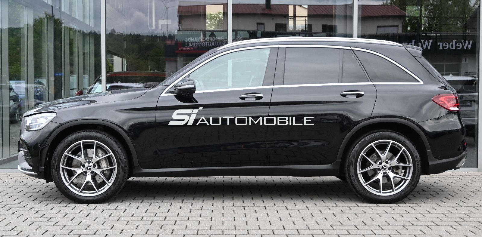 Fahrzeugabbildung Mercedes-Benz GLC 300 d 4M. AMG °ACC°AHK°LEDER°PANO°8FACH°360°