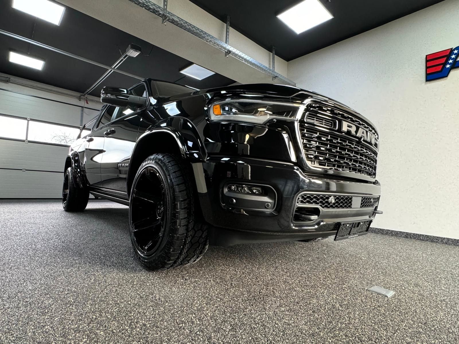 Fahrzeugabbildung Dodge RAM LIMITED HURRICANE 540 PS-LA CHANTI SPECIAL