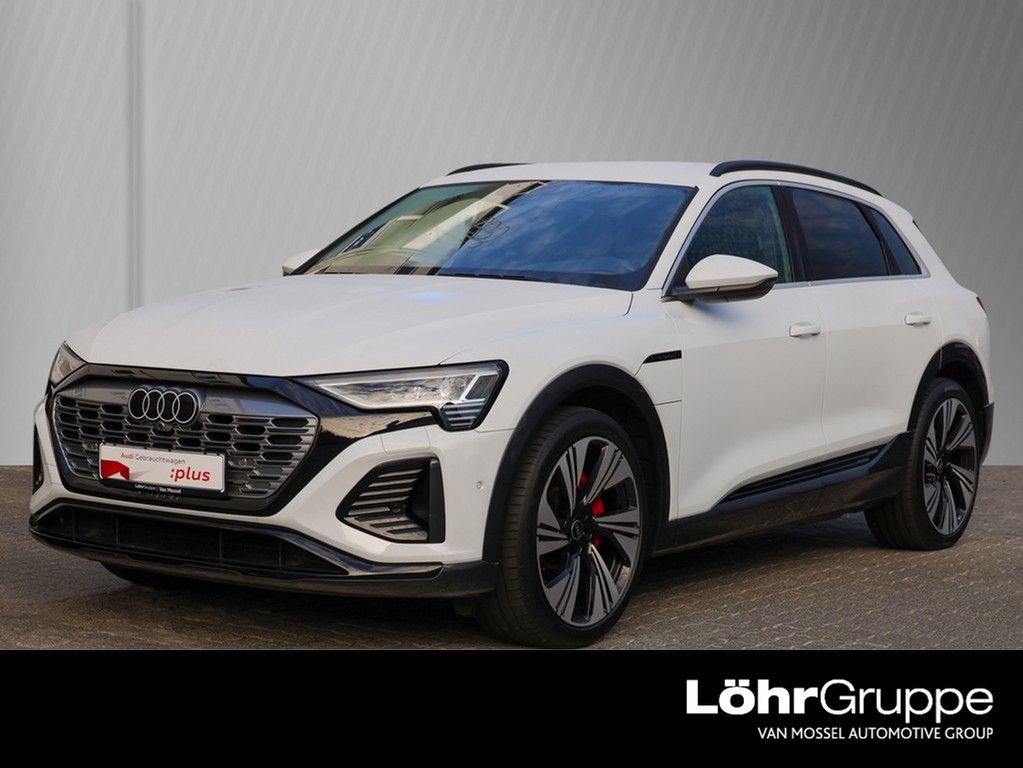 Image of Audi Q8