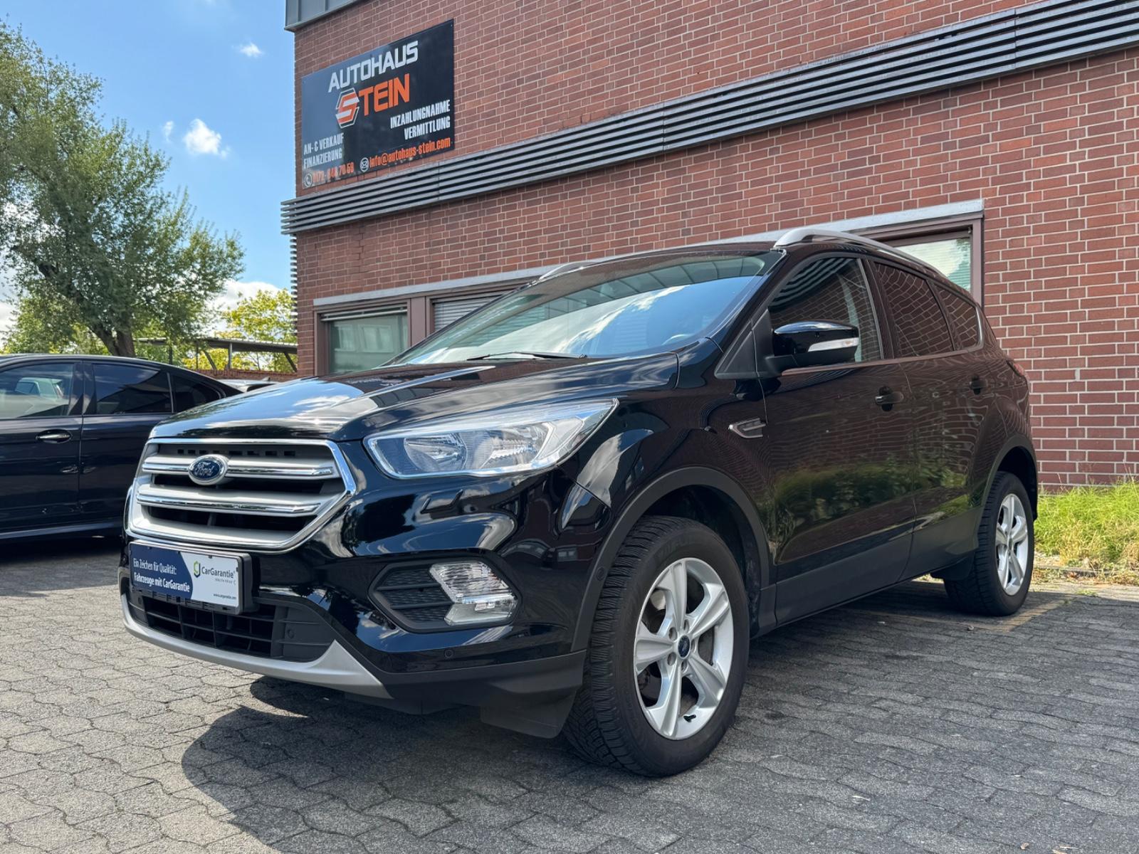 Ford Kuga Trend *TEMPO*PDC*LHZ*SHZ*KLIMA*