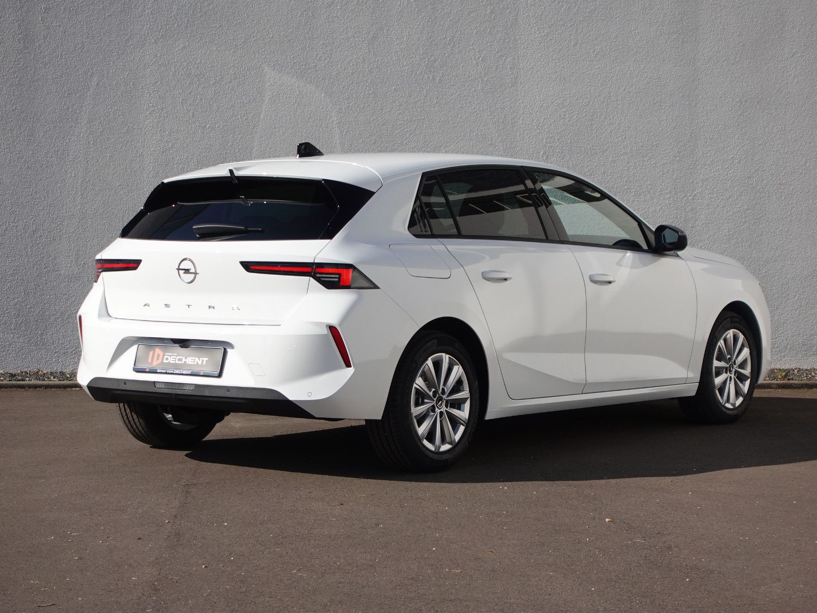 Fahrzeugabbildung Opel Astra Edition 1.2T,Navi,Kamera,Sitzhzg,AGR-Sitz