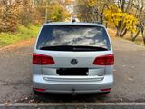 Volkswagen Touran 2.0 TDI Comfortline BlueMotion Tech C... - Volkswagen Touran aus 2011: Bluemotion