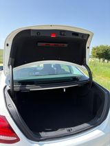 Mercedes-Benz E 200 AVANTGARDE Automatik - : Privatanbieter, Auto