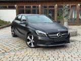 Mercedes-Benz A 200 d - Matt - : Schwarz, Limousine, Matt