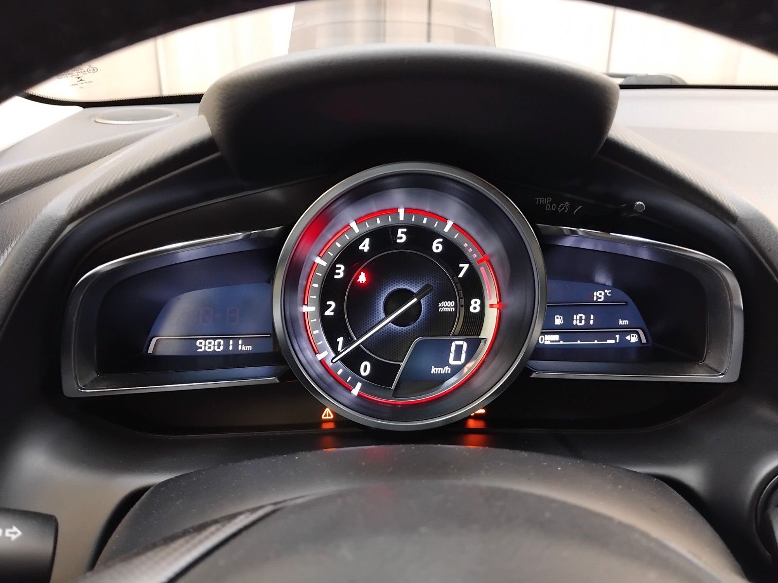 Mazda 2 (08/2015, Benzin)