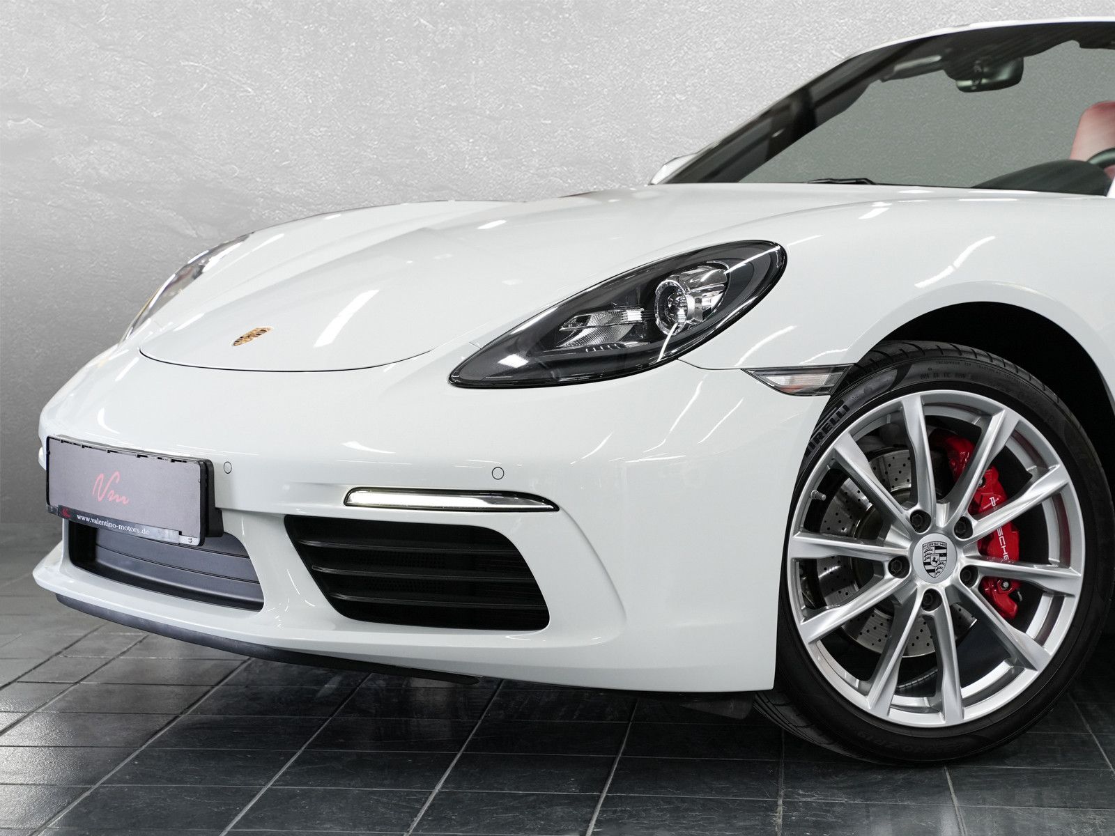 Fahrzeugabbildung Porsche Boxster S 718 PDK - Traumhafte Farbkombination