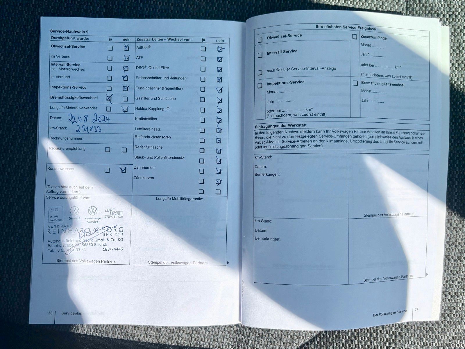 Fahrzeugabbildung Volkswagen Passat Variant 1.4 TSI Comfortline Navi PDC 2.HD