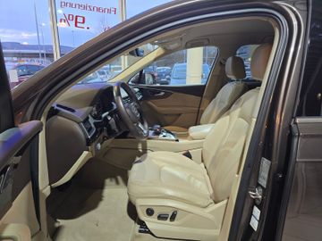 Audi Q7 - 9