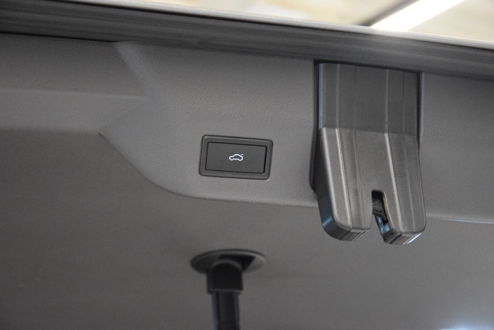 Fahrzeugabbildung Volkswagen Style lang Pano. ACC Kamera AHK DCC vis-a-vis