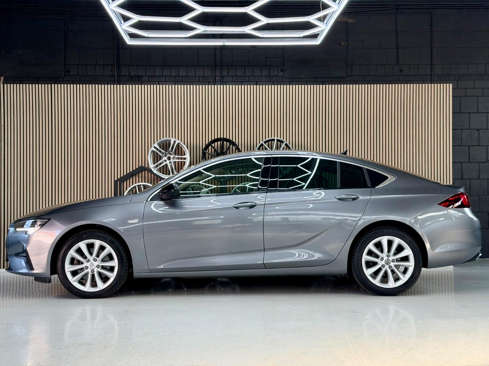 Opel Insignia B Grand Sport Elegance 2,0Ltr./Navi/Acc