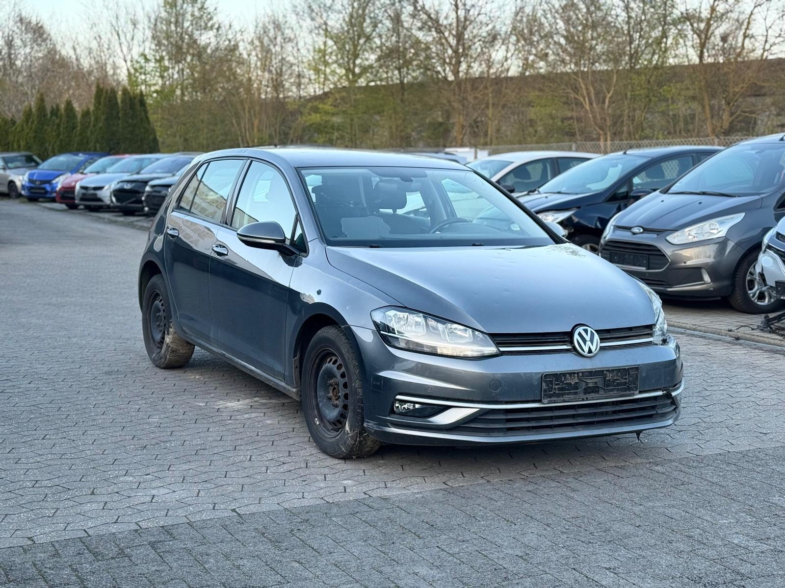 Volkswagen Golf VII 1.0 TSI BMT/Start-Stopp 101TKM 1.Hand