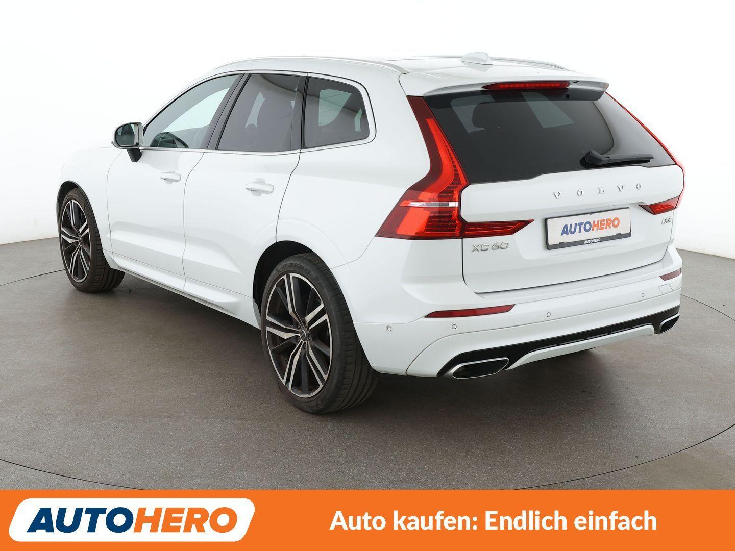 Volvo XC60 2.0 D5 R Design AWD Aut.*NAVI*HEAD-UP*LED*
