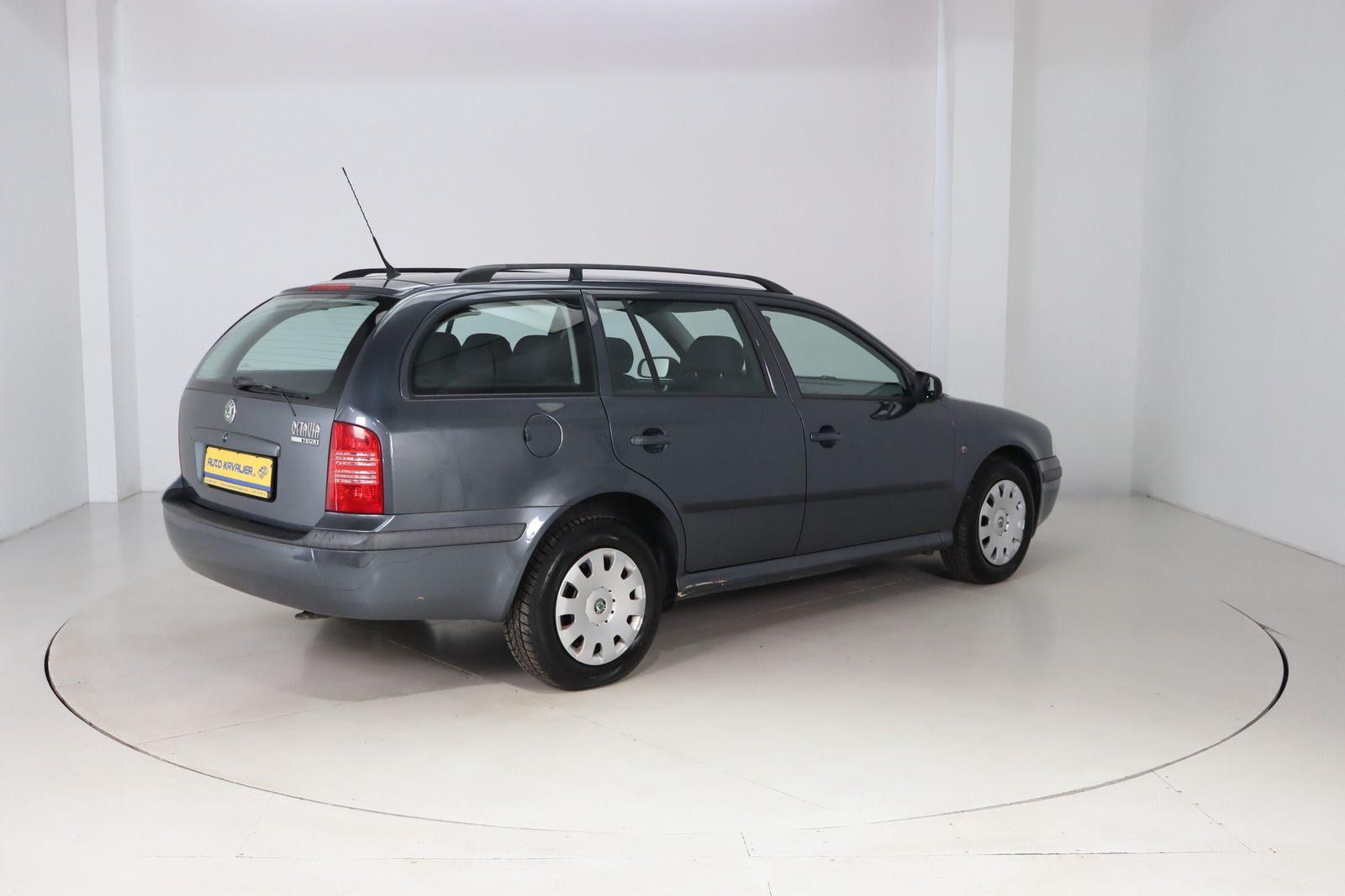 Fahrzeugabbildung SKODA Octavia Combi 1.6 Ambiente