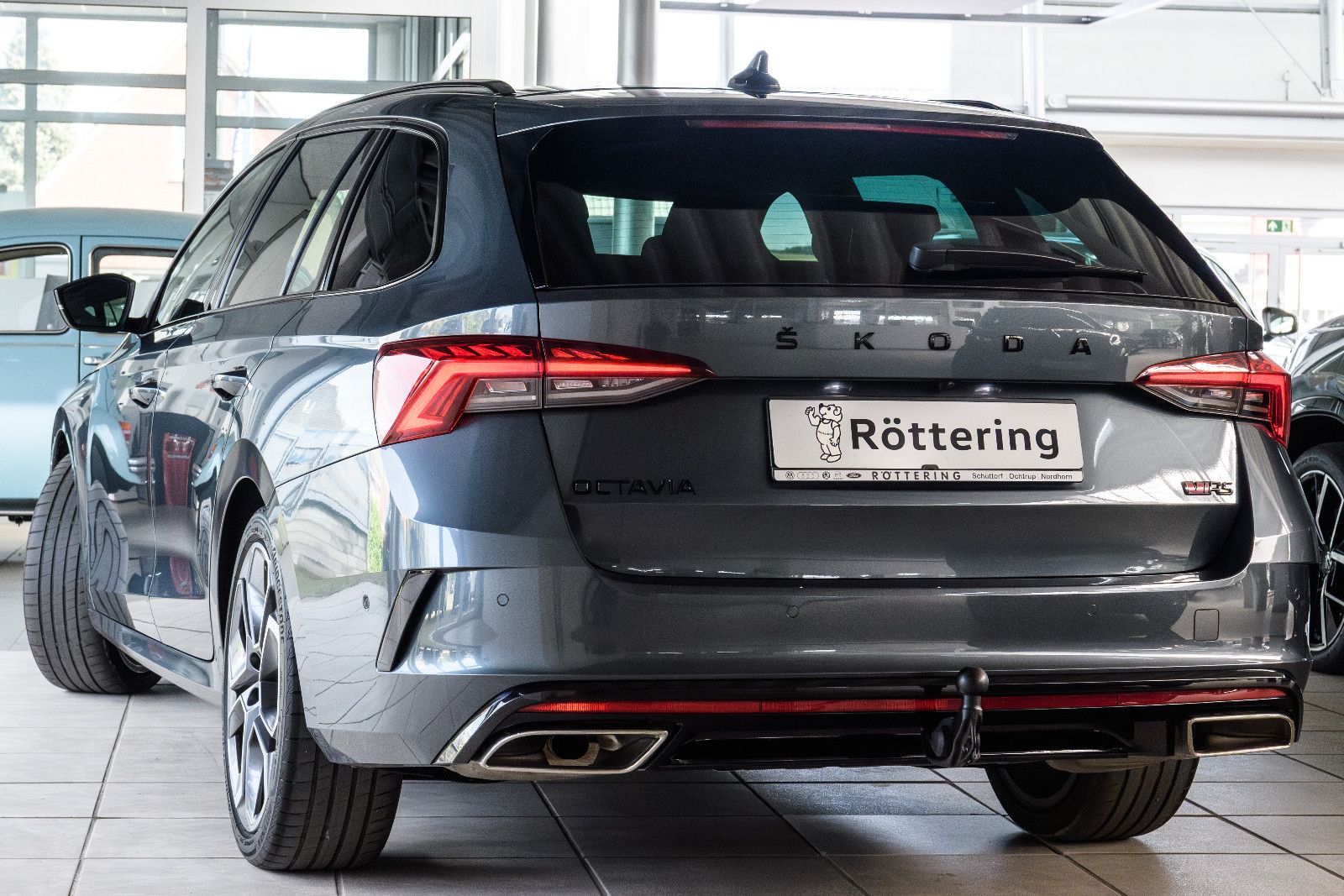 Fahrzeugabbildung SKODA Octavia 2.0 TSI DSG RS COMBI NAVI/ACC/AHK/SZH
