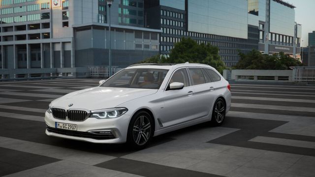 BMW 540i xDrive Touring Luxury Line 8-fach PanoSD AC