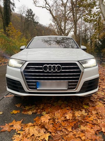 Audi Q7 50 Quattro TDI 3,0 V6  7 Sitze