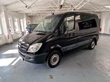 Mercedes-Benz Sprinter II 211 CDI mit Joystick-Lenkung - Mercedes-Benz Sprinter aus 2011: Van